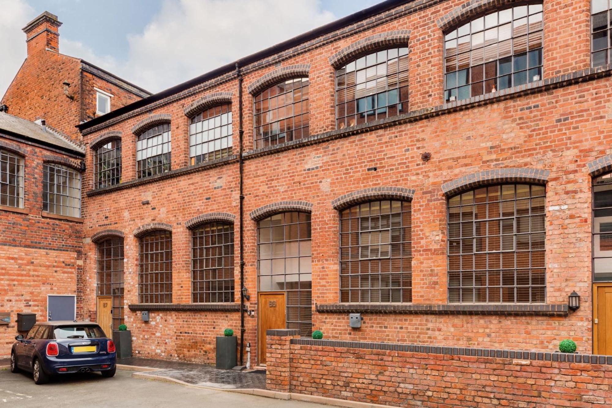 High End Luxury Townhouse In Jq, 4 Bedrooms, Flat Screen Tv In All Rooms, Free Parking, Near Birmingham City Centre Deposit Required Kültér fotó